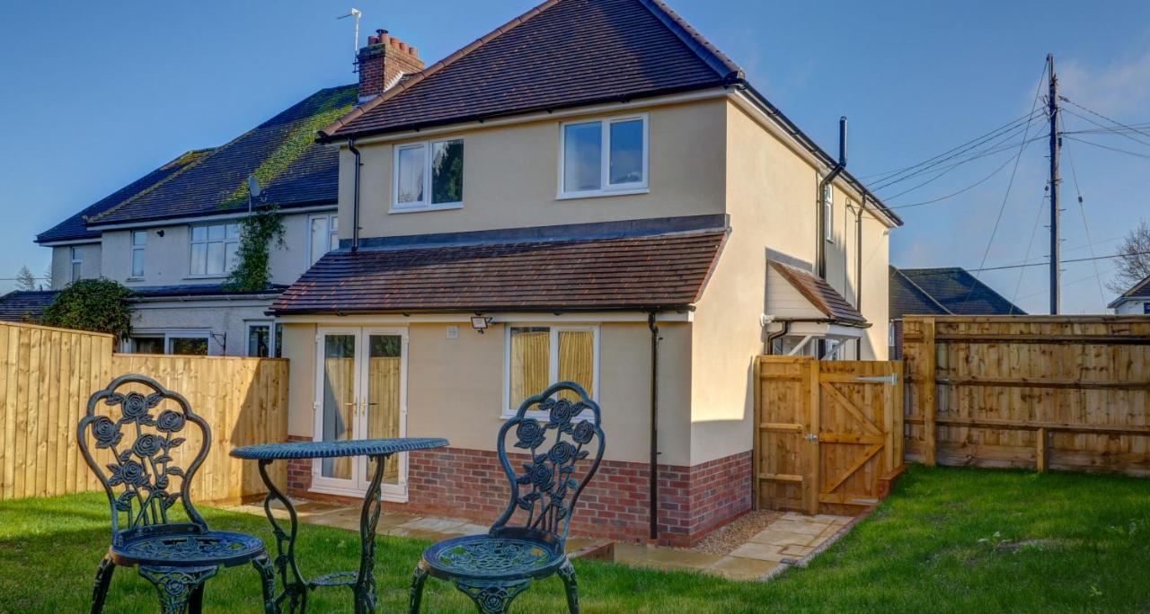 Didcot- Private Flat With Garden & Parking 03 Appartement Buitenkant foto